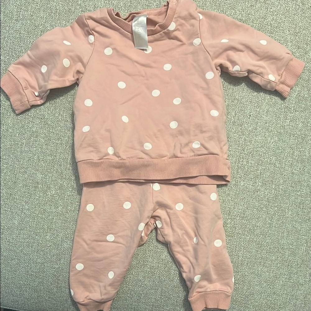 Pink Polka Dot H&M outfit